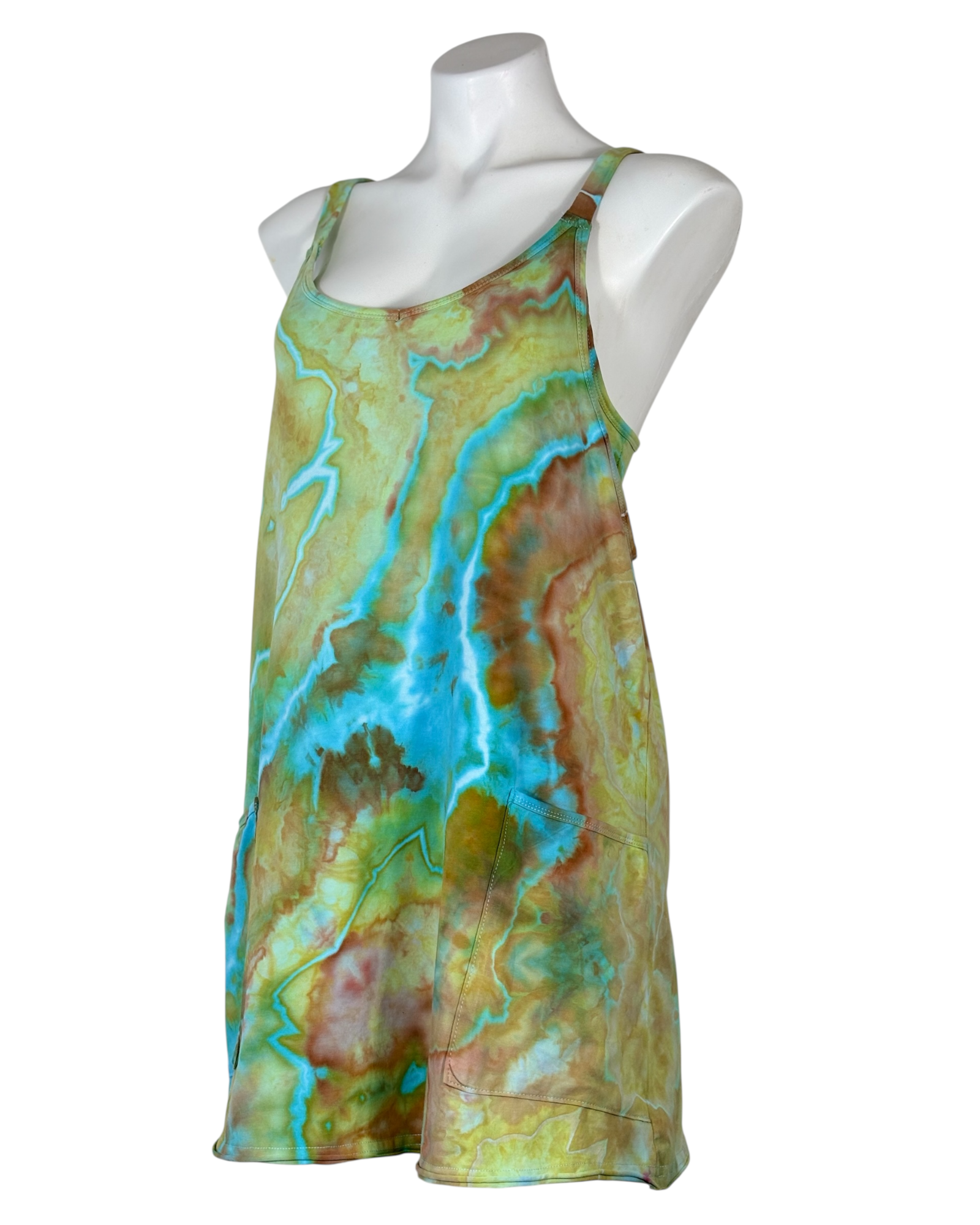 Small Women’s Athletic Sleeveless Mini Dress with Built-in Shorts V Neck Spaghetti Strap Sundress